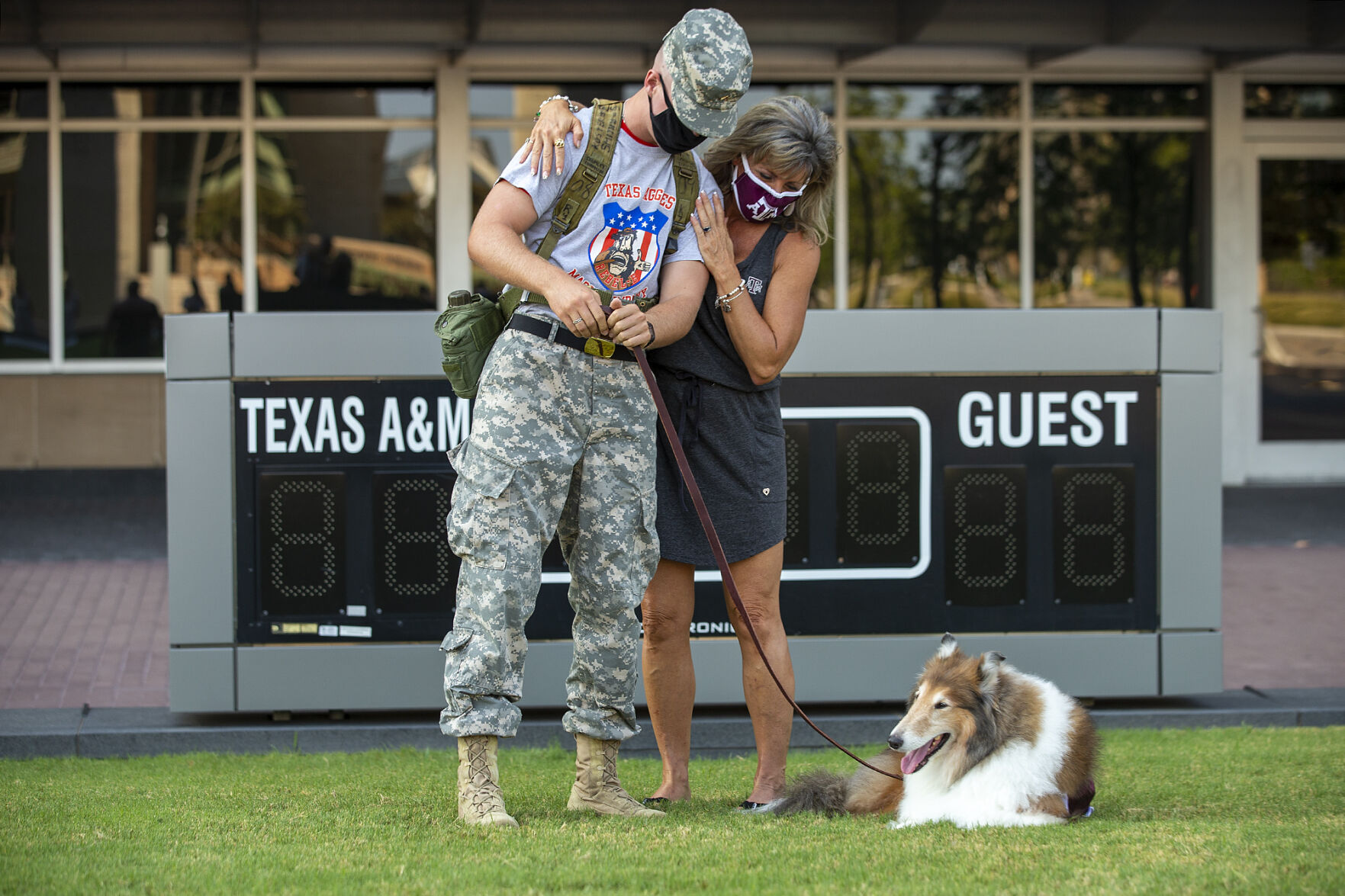 Reveille IX handler ceremony